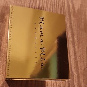 Mama Mia Eyeshadow Palette